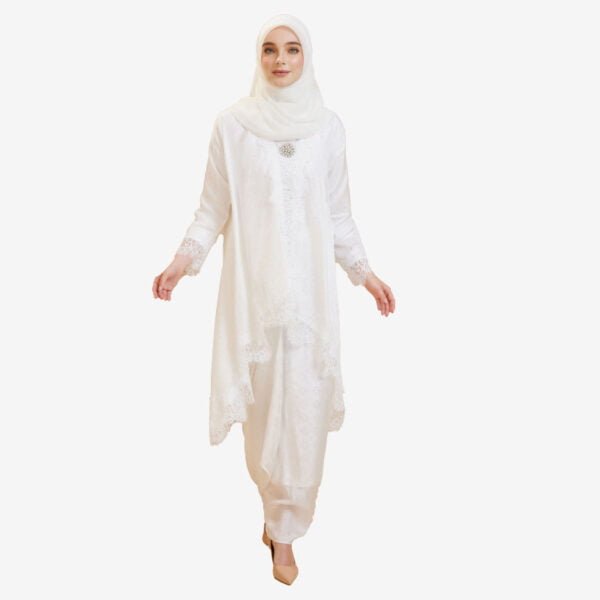 Azizah Series in White - Image 5