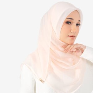 Qisya Lilit in Soft Pink Peach