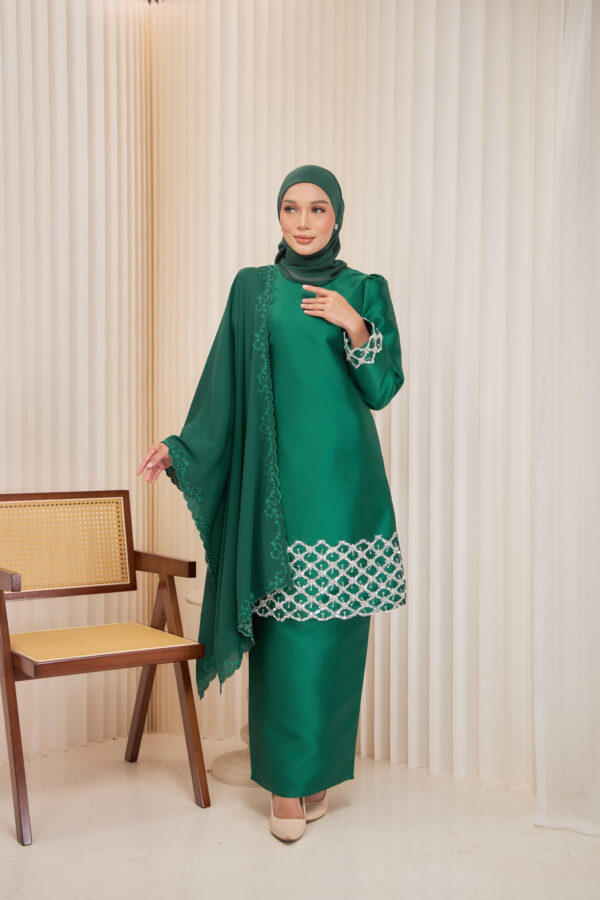 (Pre-Order) Fatima Series in Emerald Green - Image 5