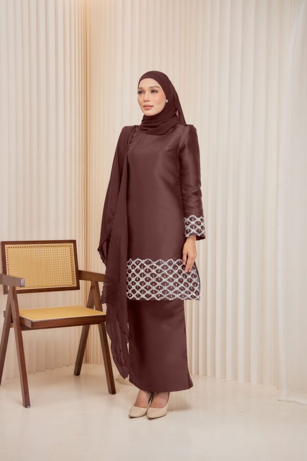 (Pre-Order) Fatima Series in Rich Brown - Image 3