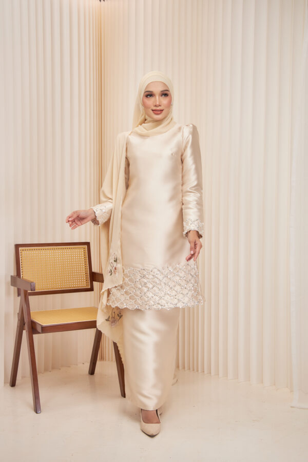 Fatima Series in Nude - Image 4