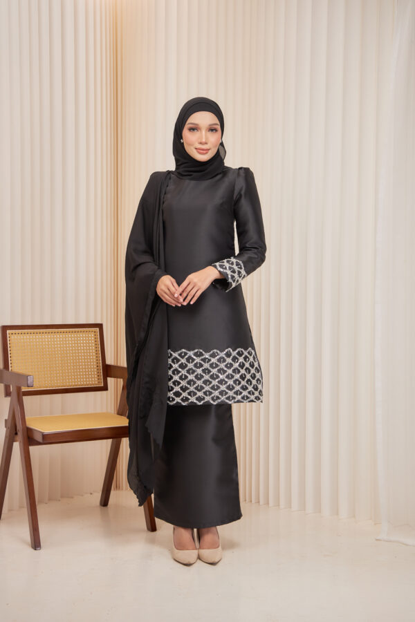 Fatima Series in Black - Image 2