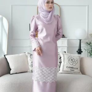Dahlia Series in Lilac
